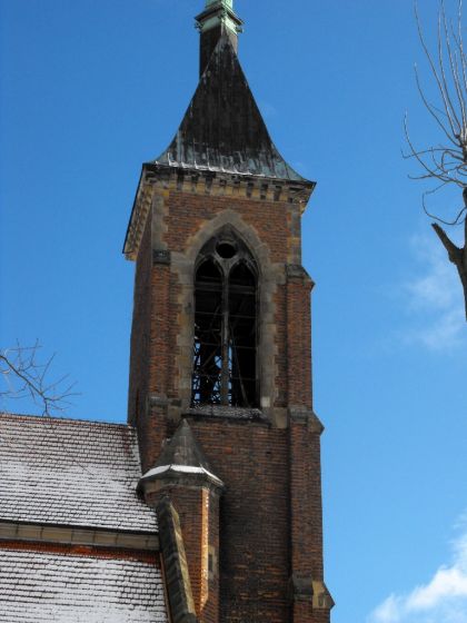 Wieża kościoła w Dobrzechowie