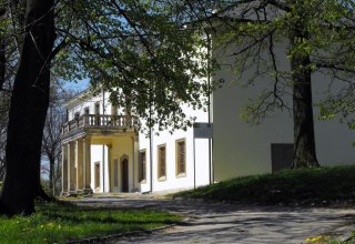 Dwór Mycielskich w Wiśniowej