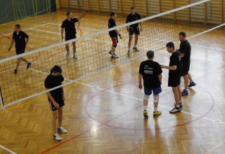 Zdjęcia z XIV Turnieju Piłki Siatkowej o Puchar Starosty Strzyżowskiego