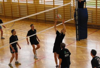 Zdjęcia z XIV Turnieju Piłki Siatkowej o Puchar Starosty Strzyżowskiego