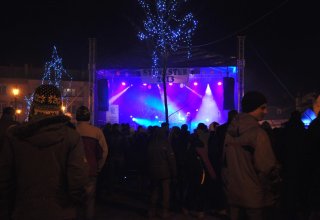 Zdjęcia z Sylwestra na rynku w Strzyżowie