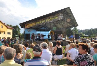 Zdjęcia z Sylwestra na rynku w Strzyżowie