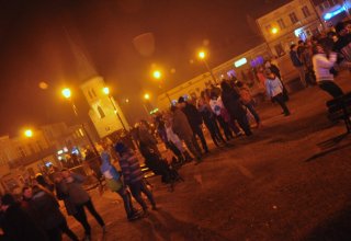 Zdjęcia z Sylwestra na rynku w Strzyżowie