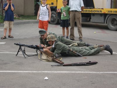 Zdjęcia z Pikniku Piknik Historycznego. W hołdzie walczącym o wolność. 