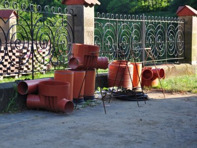 Zabezpieczanie osuwiska w Niewodnej