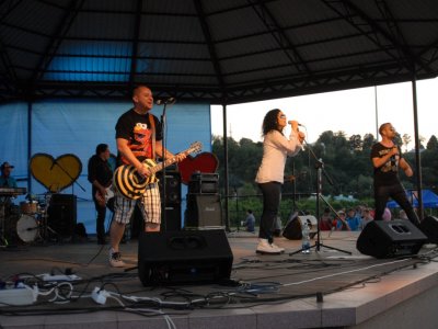 Galeria zdjęc z Dni Ziemi Frysztackiej 2013, koncert Sami