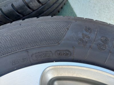 Koła z oponami letnimi Kleber 215/60 R16