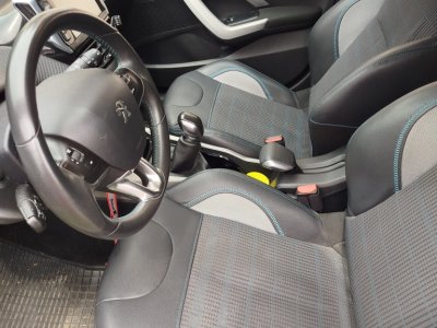 Peugeot 2008 urban cross, stan bdb, bez wkladu, doinwestowany