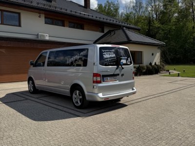 Wynajem samochodu Volkswagen Caravelle – 9 osobowa