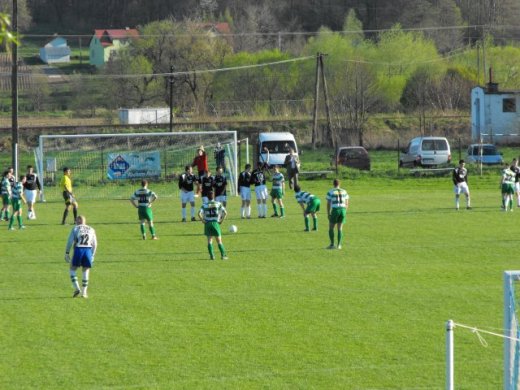 Rzut wolny Dromadera Chrząstów 