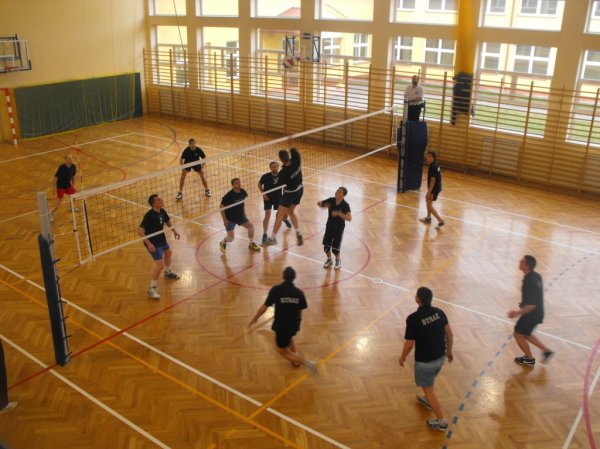 Zdjęcia z XIV Turnieju Piłki Siatkowej o Puchar Starosty Strzyżowskiego