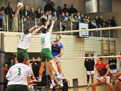 Fotorelacja z meczu piłki siatkowej Wisłka Strzyżów z drużyną z Sanoka. Fot. Tomasz Ciombor