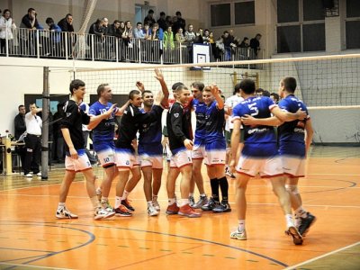 Fotorelacja z meczu piłki siatkowej Wisłka Strzyżów z drużyną z Sanoka. Fot. Tomasz Ciombor