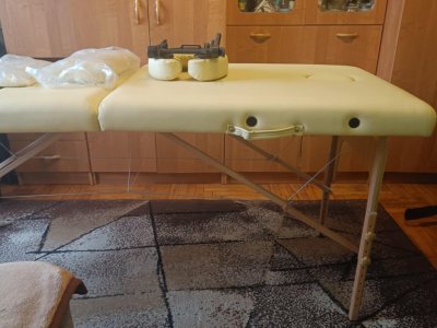 Stół do masażu / kosmetyczny 