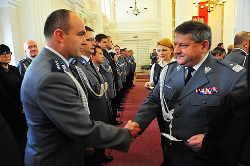 Chomycz przyznała nagrody policjantom ze Strzyżowa